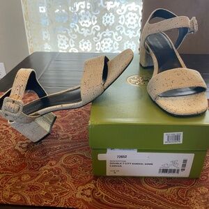 Tory Burch Double T City Sandal in GRAIN, size 9, BNIB, MSRP$300 Must have